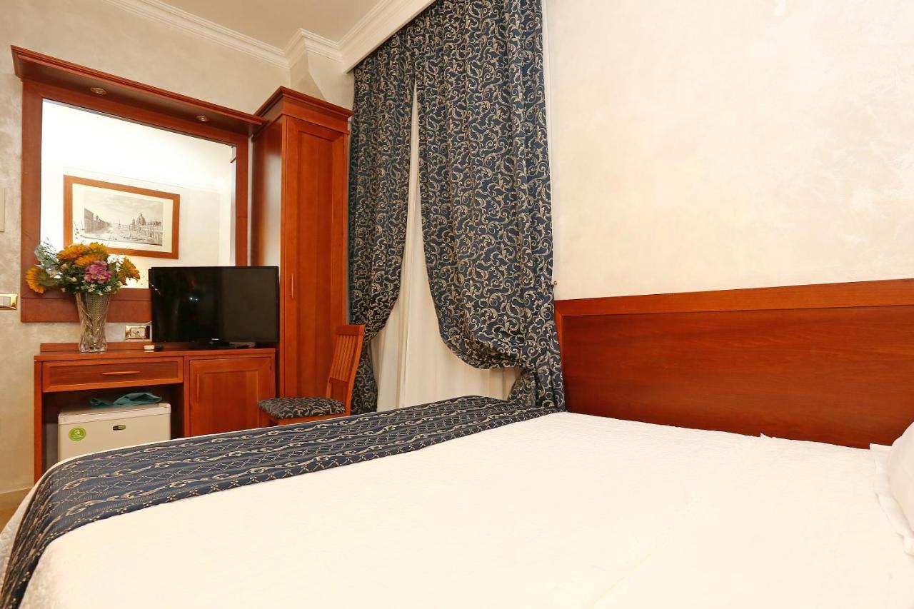 Adorasuite B&B Rzym Zewnętrze zdjęcie
